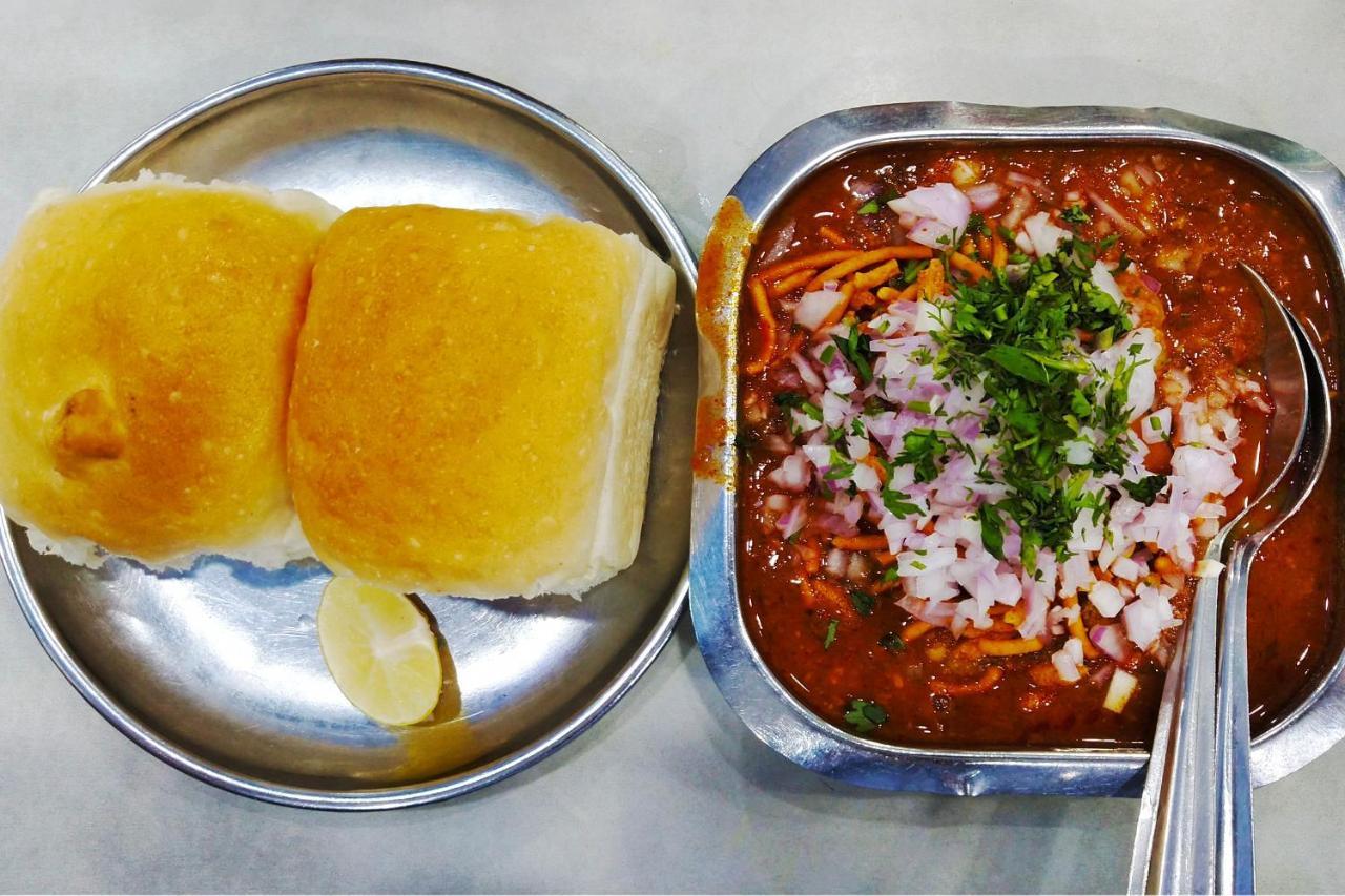 Oyo Hotel Padma Krishna Near Lal Mahal Pune Esterno foto